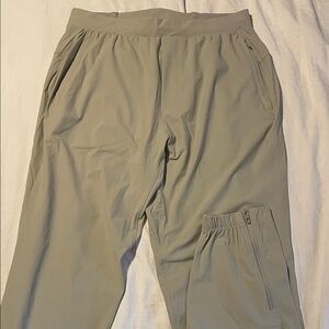 lululemon athletica Men's light khaki/grey Cargo Pants